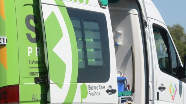 una mujer esta internada en grave estado tras protagonizar un fuerte accidente en la plata