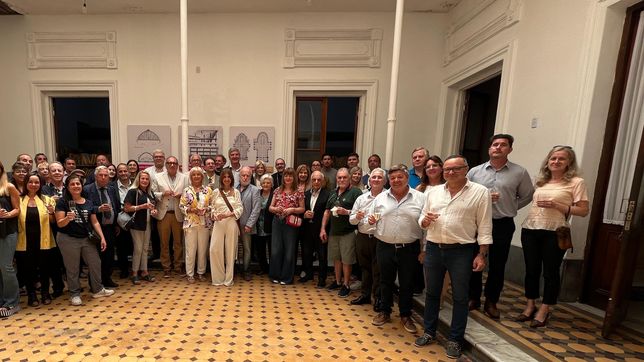 la camara de turismo regional la plata realizo un brindis para cerrar el 2023