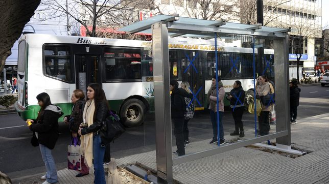 ¿que informacion y avisos mostraran las nuevas paradas de micros del centro de la plata?