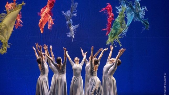 martes multifacetico: ballet, improvisacion, samba, musica, cine y exposiciones