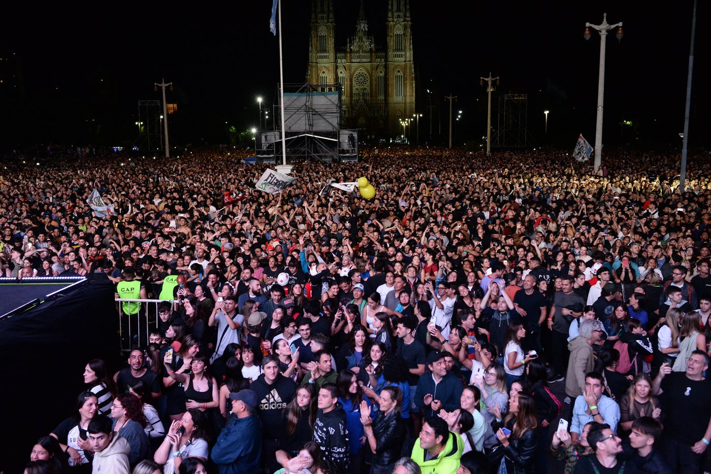 El 19 de noviembre, La Plata celebrará su 143° aniversario con un gran festival en Plaza Moreno
