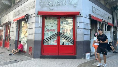 A más de 6 años de su desembarco en La Plata, cerró la pizzería Kentucky de calle 7 A más de 6 años de su desembarco en La Plata, cerró la pizzería Kentucky de calle 7