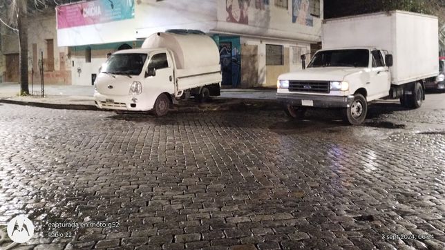 frustraron un robo subterraneo en la plata con un camion atmosferico camuflado