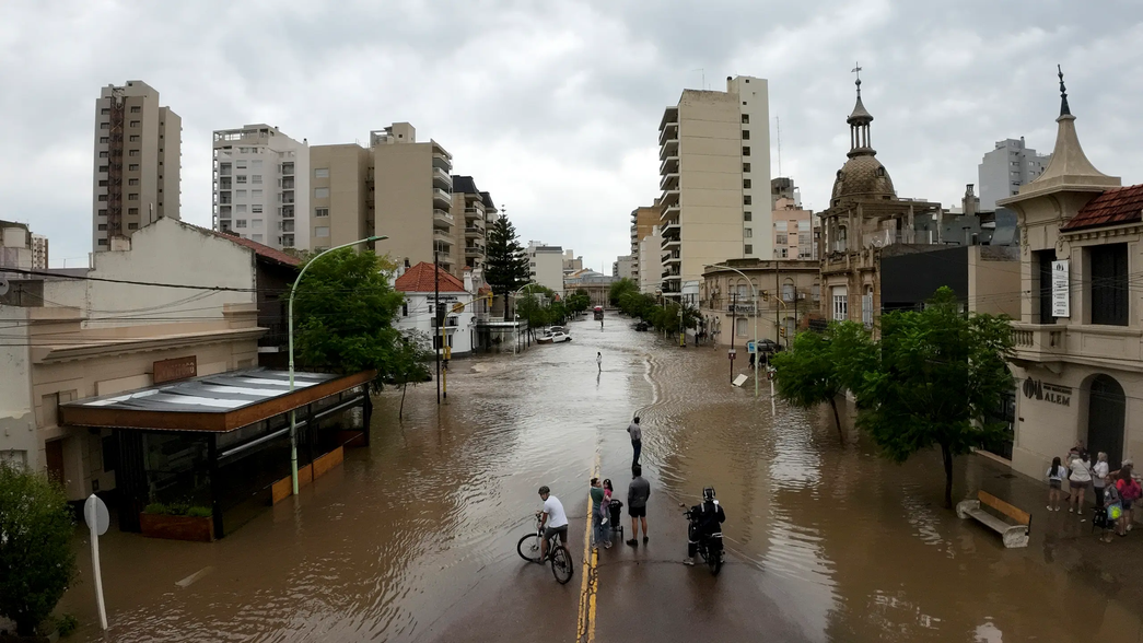 Las devastadoras fotos de lo que dejó la catástrofe climática en Bahía Blanca