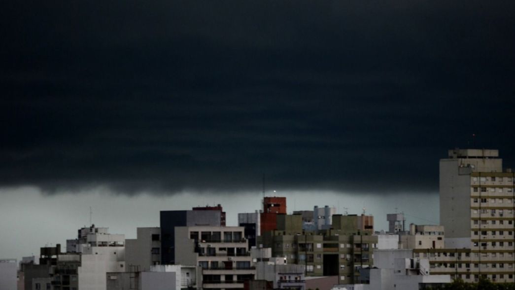 Llueve en La Plata, hay alerta y así va a seguir el clima