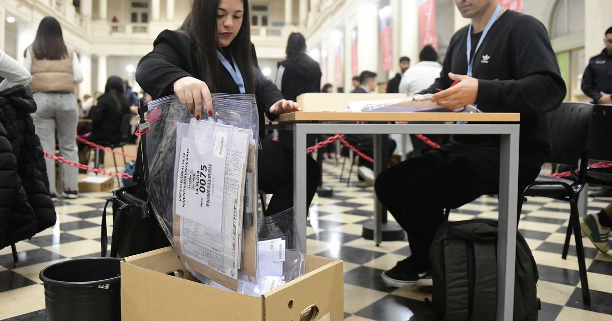 Arrancó en La Plata el escrutinio definitivo de las elecciones legislativas