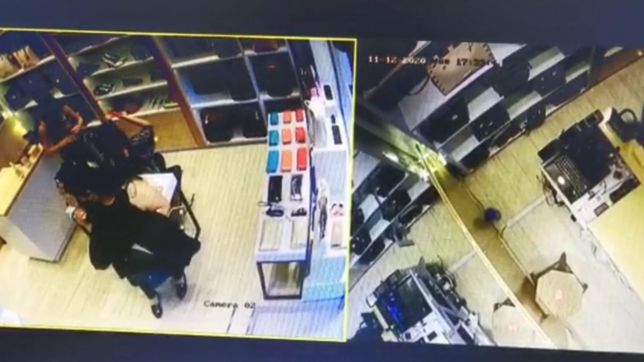 video: una mechera robo en un local lazaro y quedo filmada