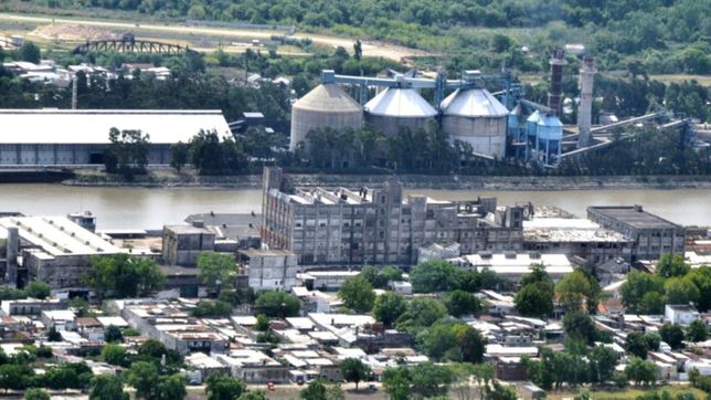 continua la tension tras los despidos en copetro y podrian paralizar los puertos del pais