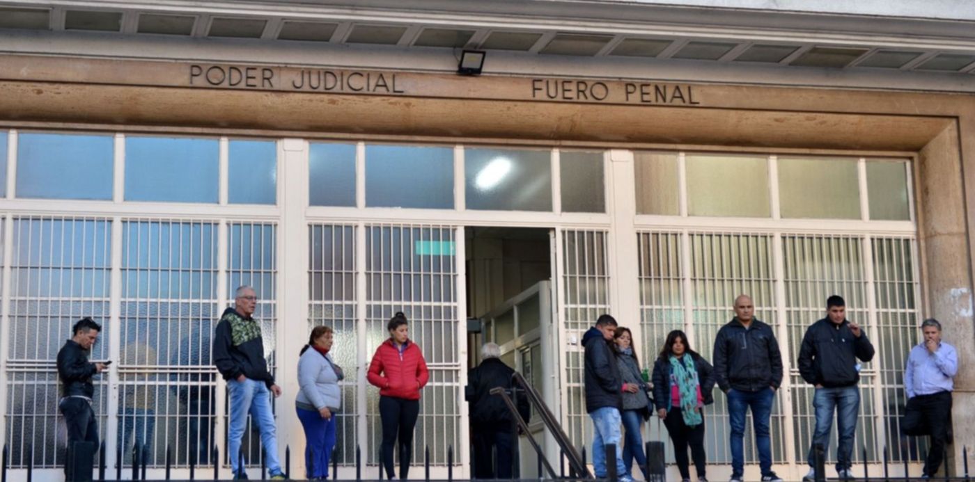 1572908137003.jpg?rotate=0&scaleY=1&oh=1027&scaleX=1&ow=1500&x=6&y=283&width=1488&height=744&&cw=1920&ch=950