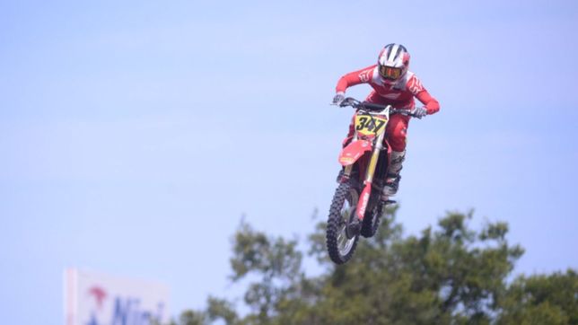 tras el exito de su debut, el supercross vuelve a hacer vibrar la plata