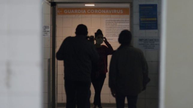 en un solo dia, un medico intubo a cinco personas en el hospital san martin de la plata