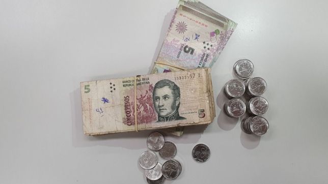 el billete de $5 pesos sale de circulacion: ¿hasta cuando hay tiempo de cambiarlo y como hacerlo?