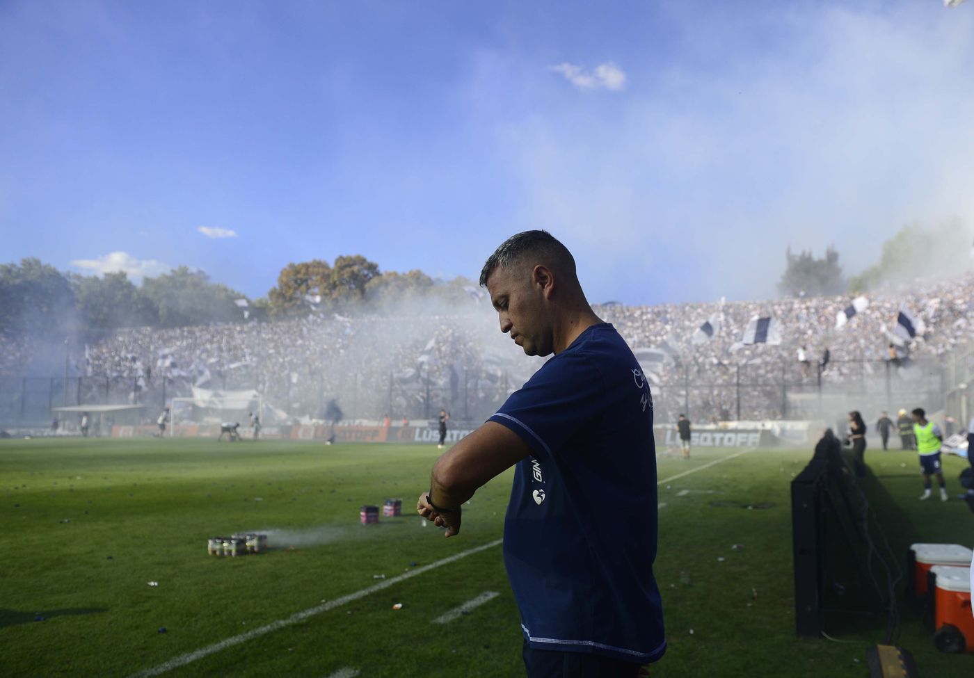 Gimnasia Estudiantes Clásico Platense Flores hora.jpg