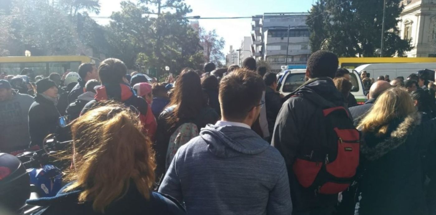 1529440044221.jpeg?&cw=1920&ch=950