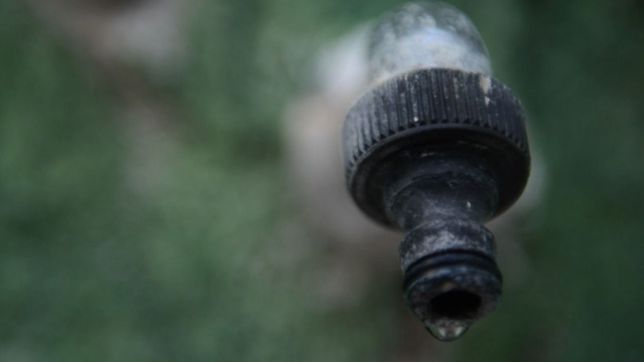 podria faltar agua en una gran zona de la plata por obras de absa