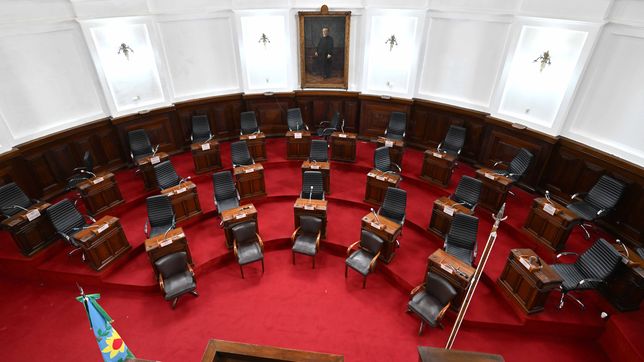 el concejo deliberante suspendio la sesion de este miercoles tras la condena a cristina kirchner