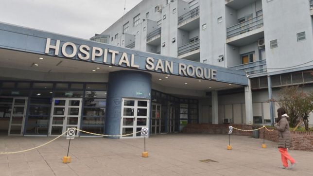 discutio con un vecino, recibio una punalada en la espalda y termino internado