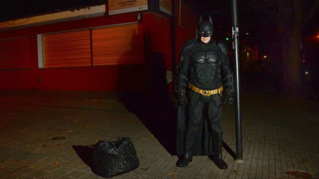 el batman platense prepara el primer batiencuentro del ano y vende una mesa de pool donada