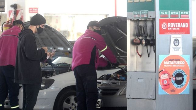 el gobierno ordeno cambiar la forma de pagar nafta y gasoil en las estaciones de servicio