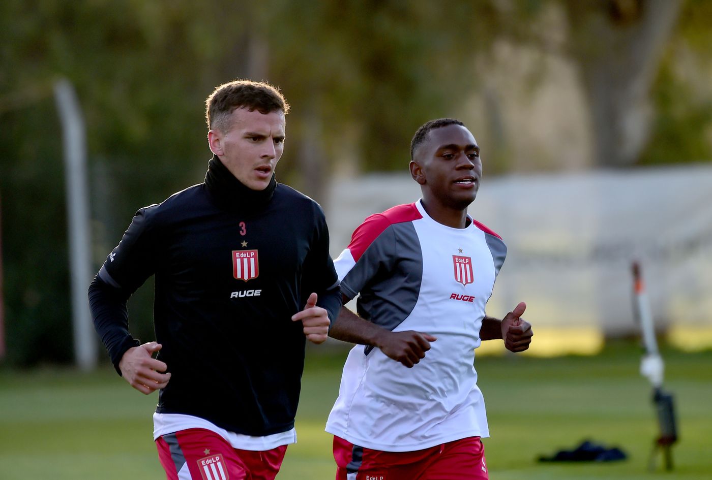 Entrenamiento Estudiantes Fernández Mayoma.jpg