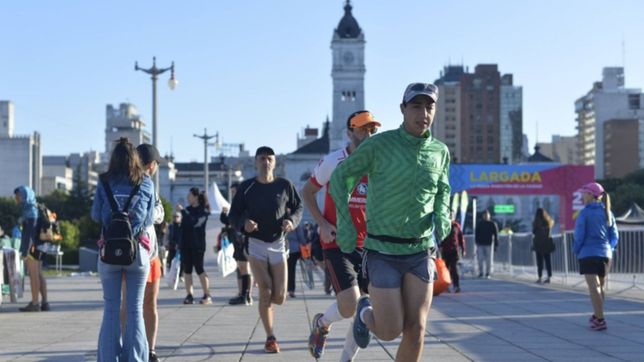 llego el dia y los platenses copan la calle por la maraton 8k en modo flap!