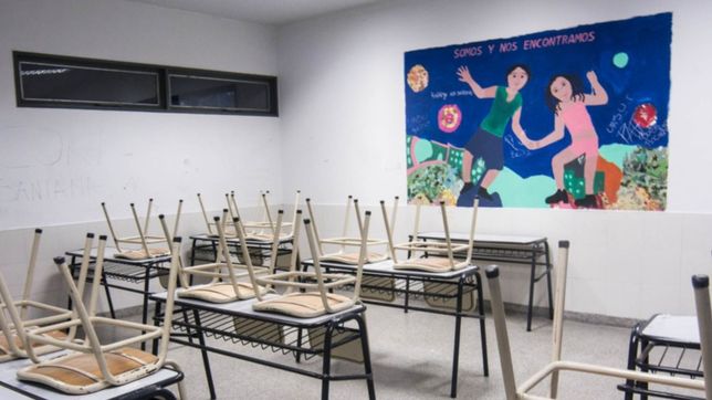 arranco el paro docente en la plata y algunas escuelas no dictan clases