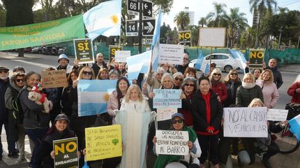 Vecinos de Parque Saavedra volvieron a marchar contra la reducción de las calles linderas