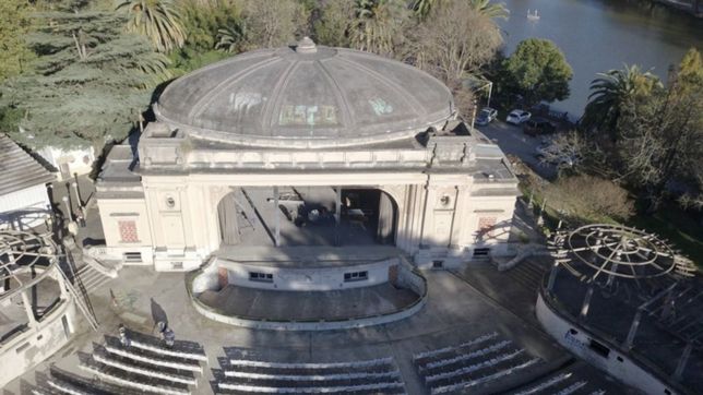 crece la discusion entre oficialismo y oposicion por la propiedad del teatro del lago