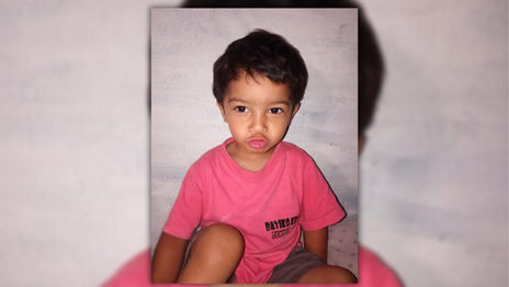 La emotiva despedida de la tía del nene que murió en Tolosa al atragantarse con la comida La emotiva despedida de la tía del nene que murió en Tolosa al atragantarse con la comida