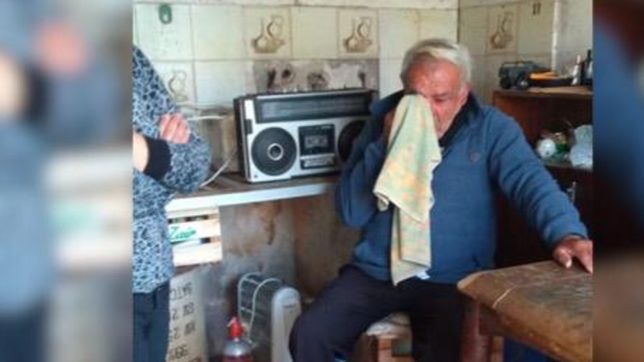 tiene 80 anos, esta enfermo y quieren desalojarlo, el drama de un abuelo platense