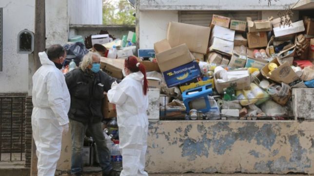 antes y despues, el drastico cambio tras la limpieza de la casa de un acumulador platense