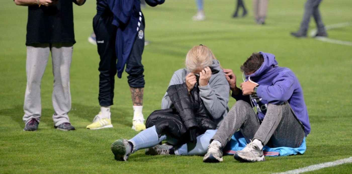 Represión en El Bosque Gimnasia