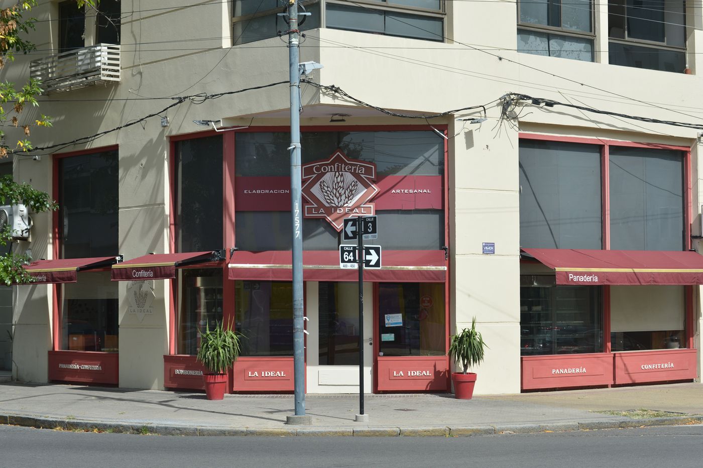 Confitería La Ideal (3)