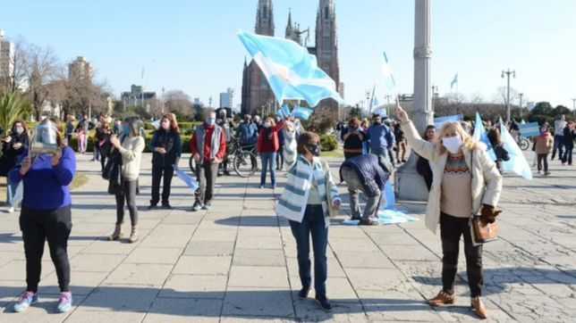 ¿que funcionarios y concejales se sumaron al 17a en la plata?