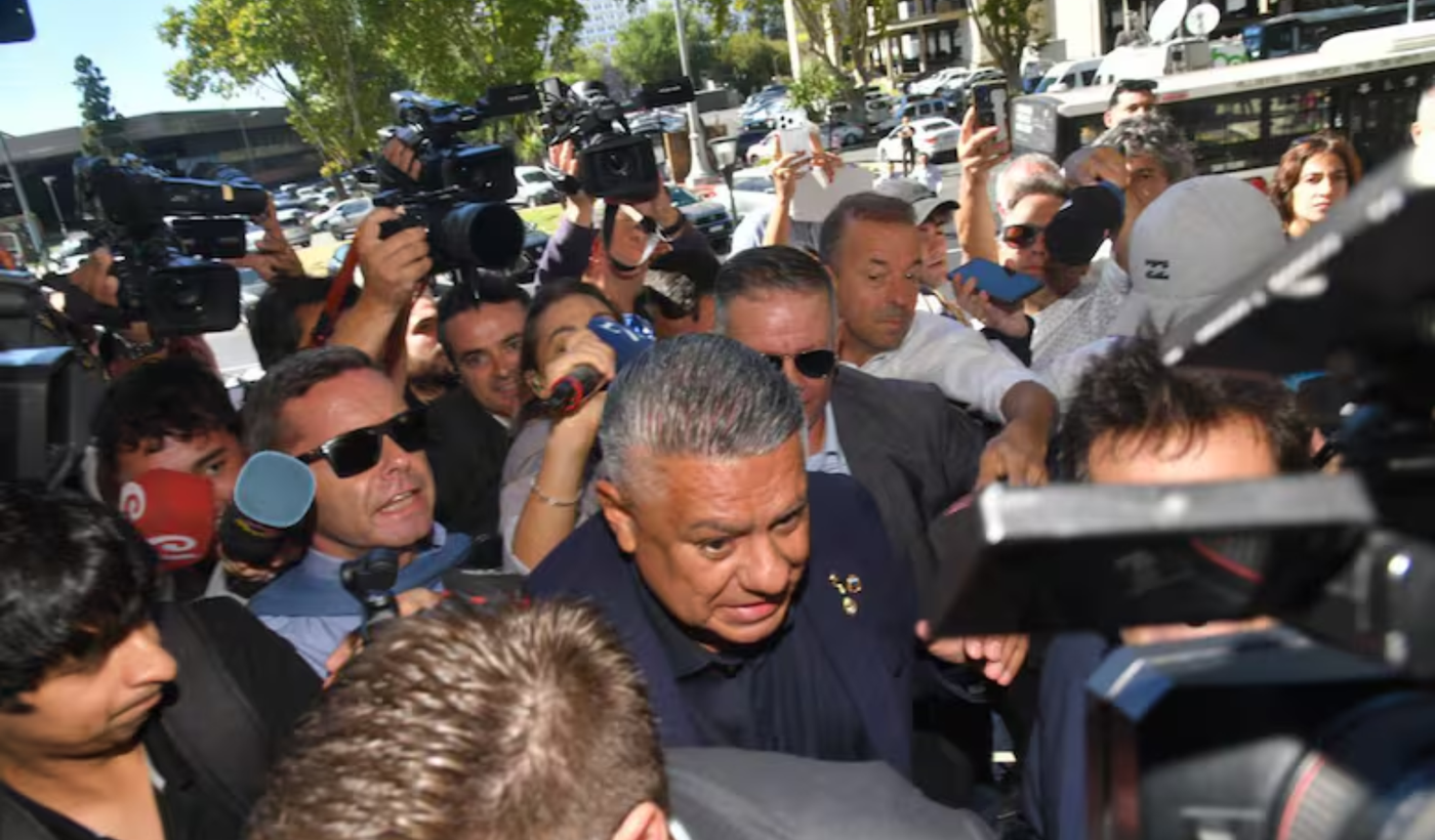 Cuando Chiqui Tapia acudió a Tribunales, ahora lo investiga el FBI.