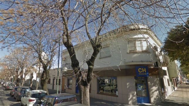 entraron a robar a chiusaroli, apunalaron a los empleados y escaparon con 25 mil pesos