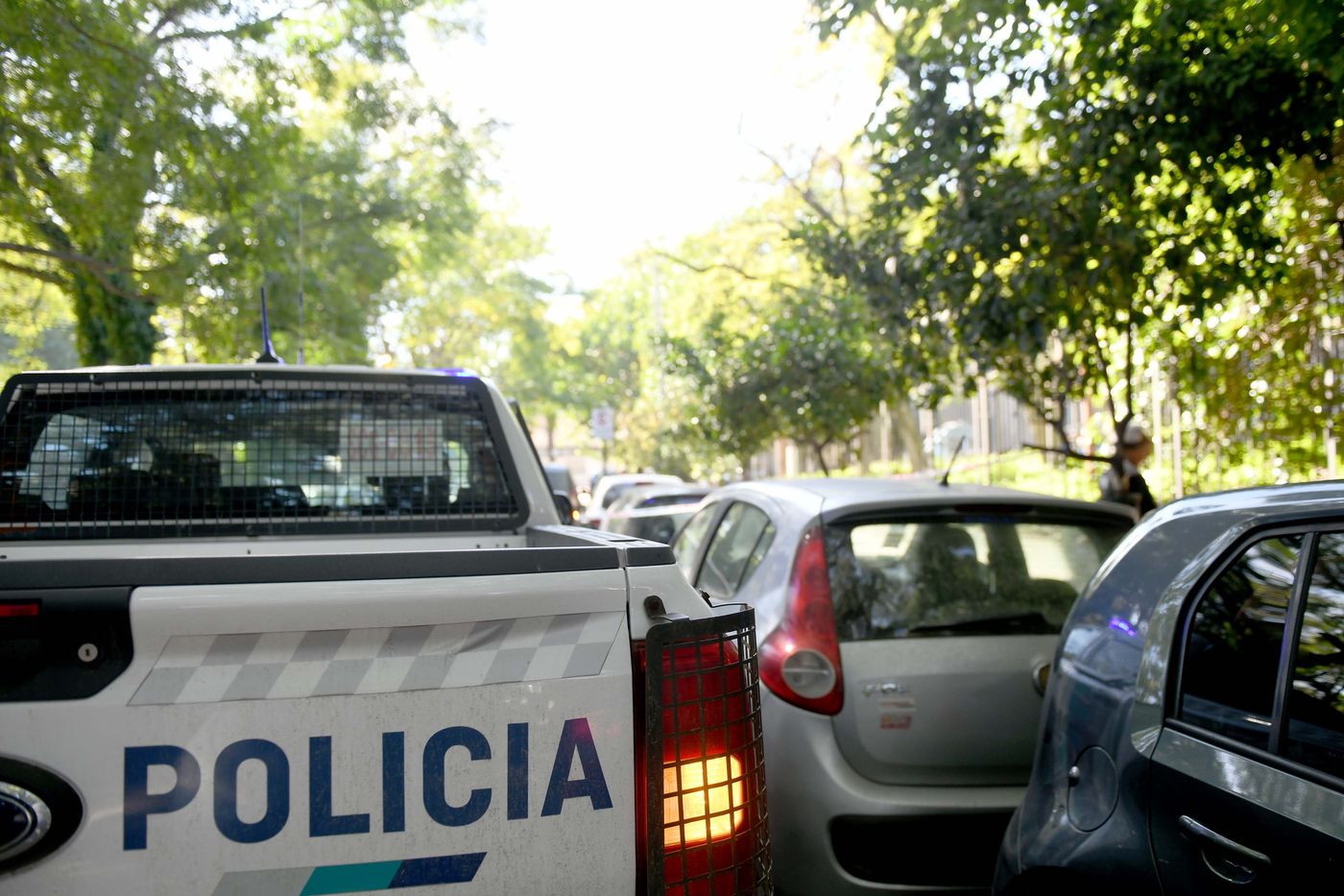 Operativo por la bebé muerta en la Facultad de Arquitectura (11)