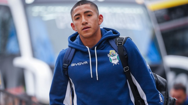 tras su gran debut en gimnasia, yangali suena con jugar en la seleccion de peru