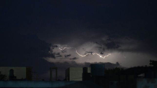 alerta por el clima en la plata: llegan tormentas con rafagas y hasta granizo