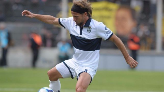 facundo oreja llego a un acuerdo con gimnasia, puso la firma y se queda un ano mas