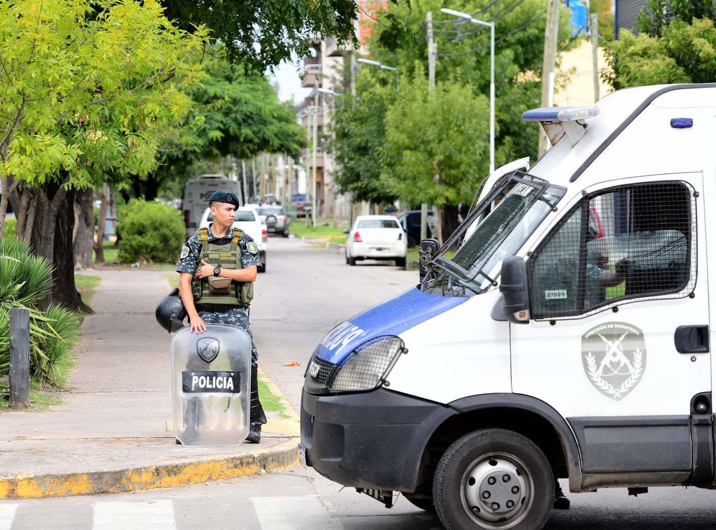 Allanamientos interna de la UOCRA (1).JPG