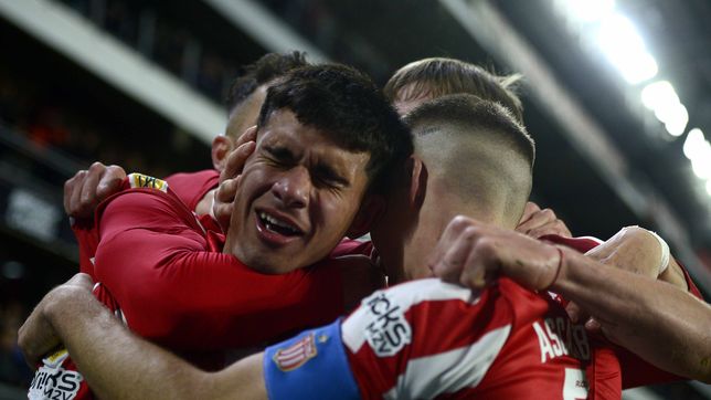 ¿hace cuanto estudiantes no ganaba tres partidos consecutivos en el torneo local?