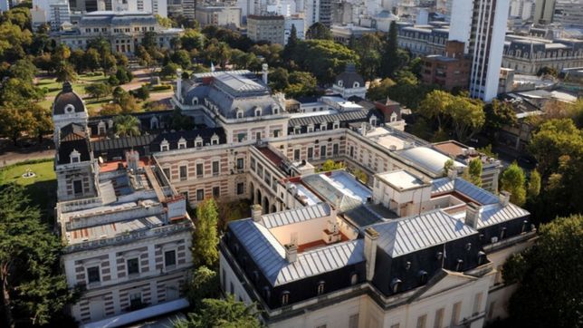 violento robo a una custodia de casa de gobierno en berisso