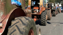 productores horticolas haran un tractorazo a la municipalidad por mejoras en los caminos rurales