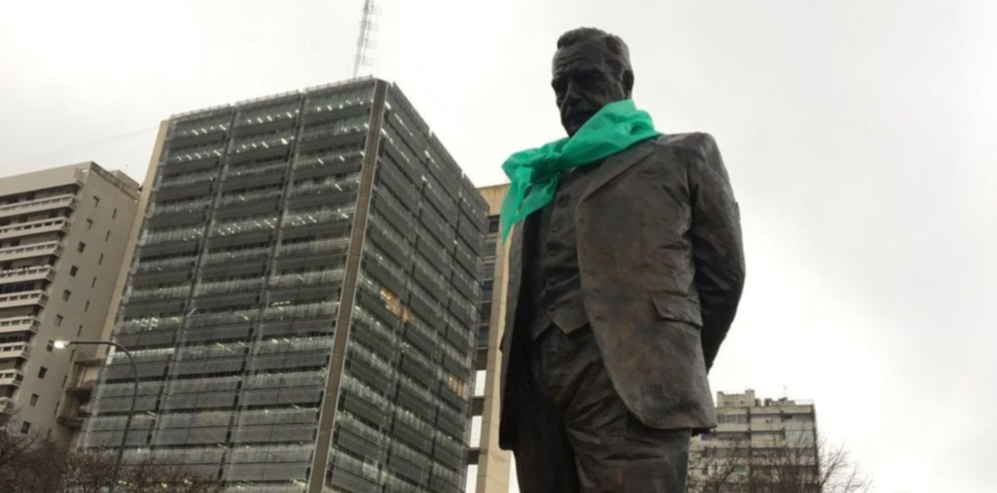 1533729819411.jpg?width=1187&rotate=0&scaleX=1&ow=1200&y=81&height=594&scaleY=1&oh=675&x=5&&cw=1920&ch=950