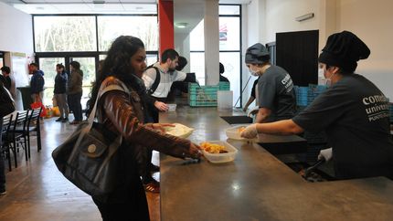 ¿Cuáles son los requisitos para recibir las viandas del comedor universitario que se entregarán los fines de semana?