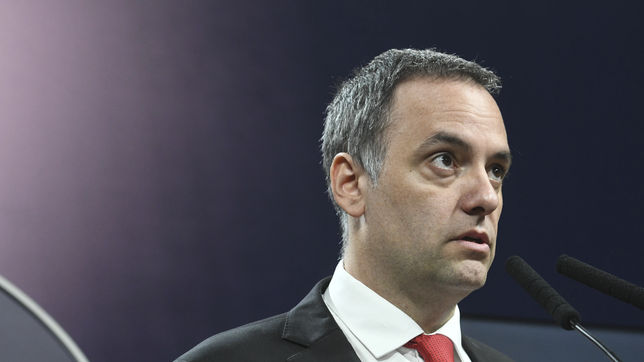 la fiscalia prepara un requerimiento para que adorni justifique bienes y avance la causa