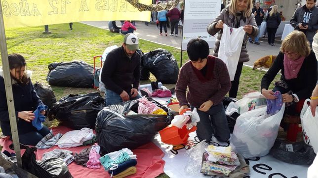toallitas, shampoo, oleo y jabon: organizan una feria solidaria para el hospital de ninos