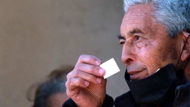 siete nuevas muertes por coronavirus en la plata y mas de 100 contagios