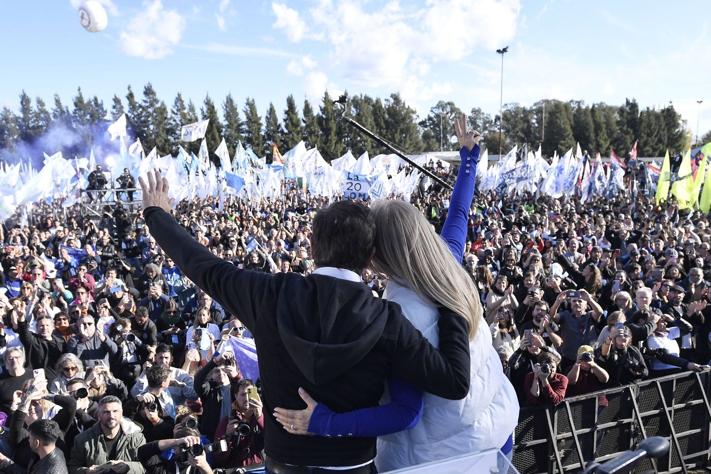 Axel Kicillof lanzamiento Magario MDF (3).jpeg